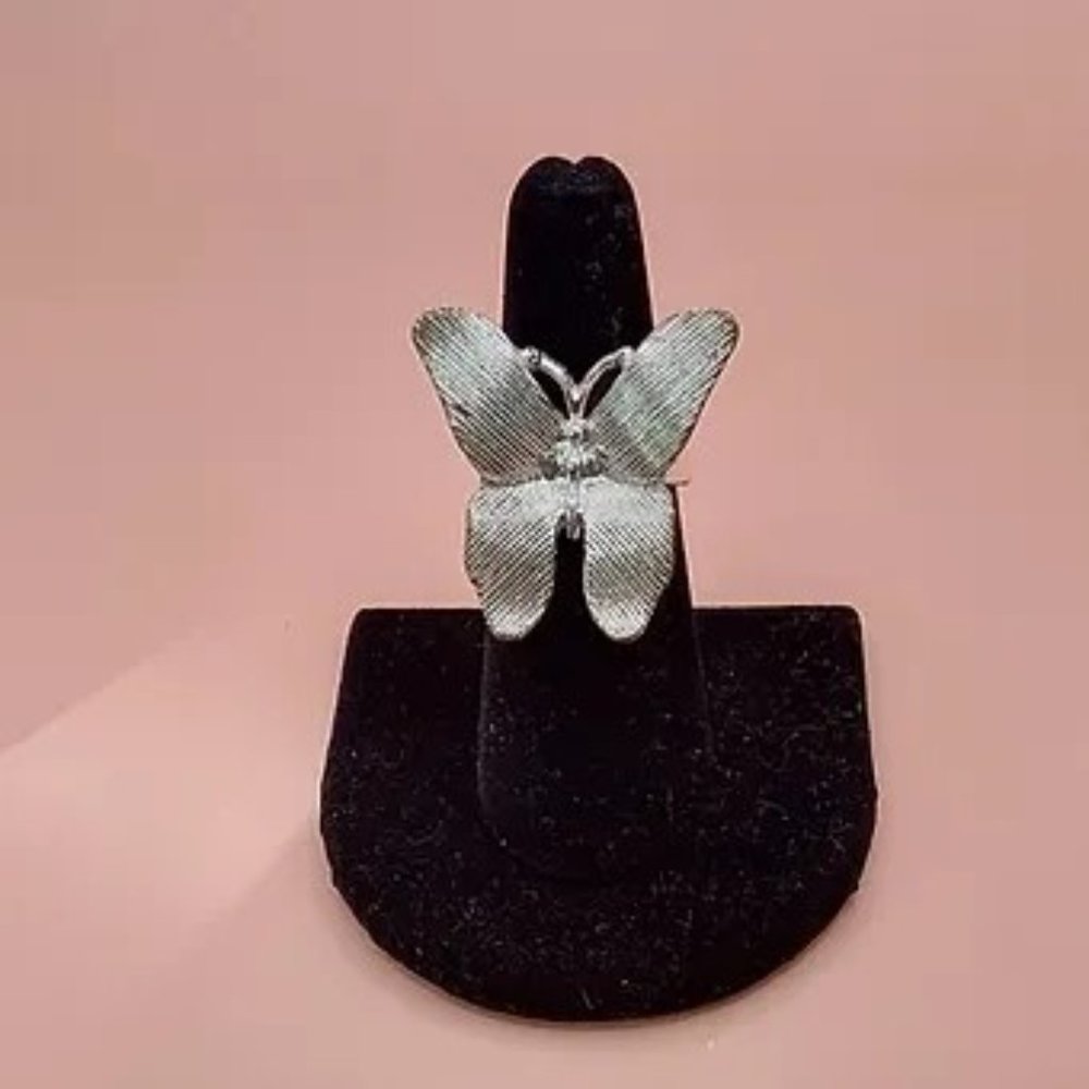 Silver Butterfly Ring {J1024}